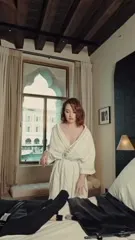 Kaitlyn Dever - Video