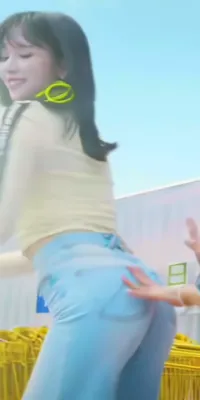 Mina Myoi (TWICE) - White aged leveret