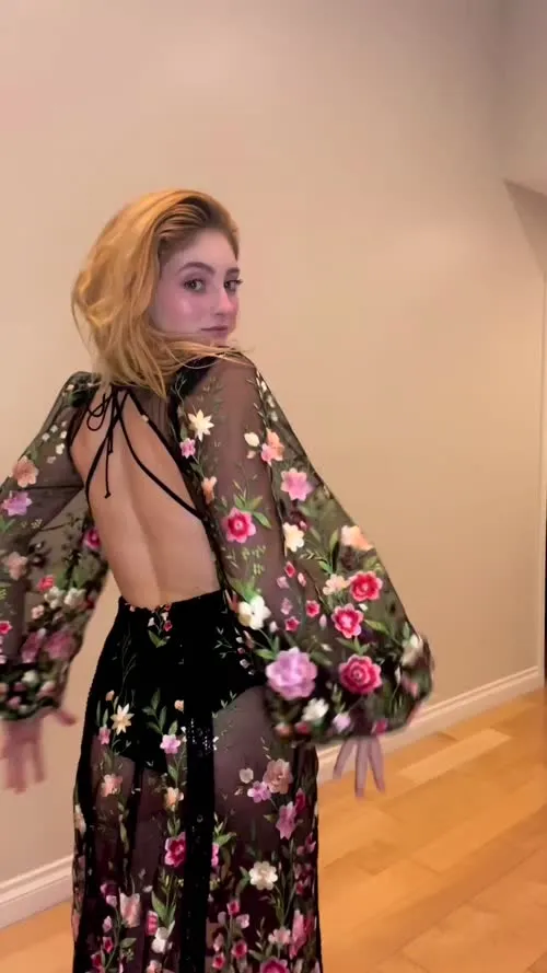Willow shields - Video