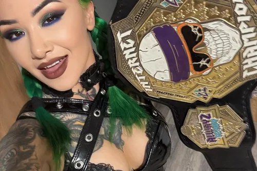 WWE Shotzi / Shotzi Blackheart