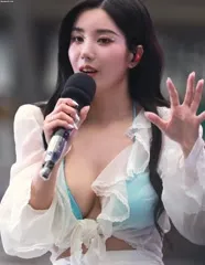 권은비 Kwon Eunbi / Kwon Eun-bi - Video