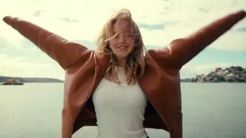 Sydney Sweeney - Video