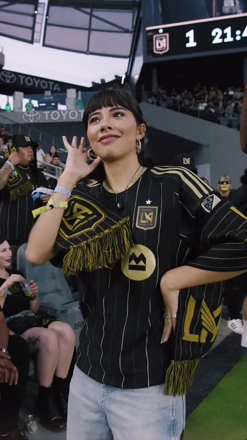 Xochitl Gomez - Video