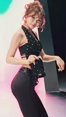 Kim Chaewon 김채원 [Le Sserafim] - Video #128508