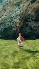 Kelly Brook - Y3lQ 9qxcph