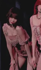 Kim Chaewon 김채원 [Le Sserafim] - Video #219524
