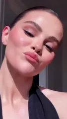 Selena Gomez - Video