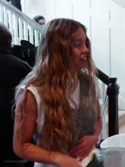Sydney Sweeney - Video