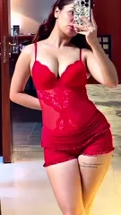 Avneet Kaur - Video