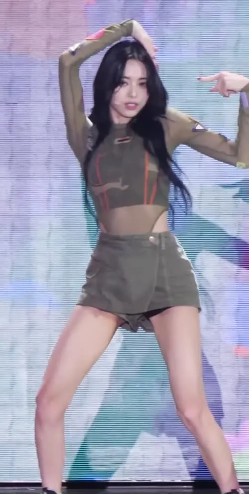 Yuna - ITZY (유나, Shin Yu Na) - Video