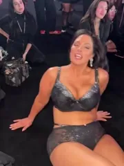 Ashley Graham - Video
