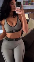 Kylie Jenner - Video