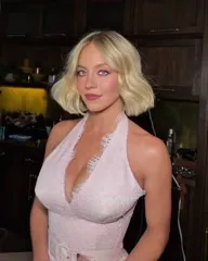 Sydney Sweeney - Video #426772