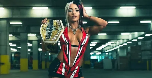 Zelina Vega // Thea Trinidad