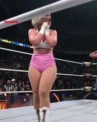 Toni Storm - Video